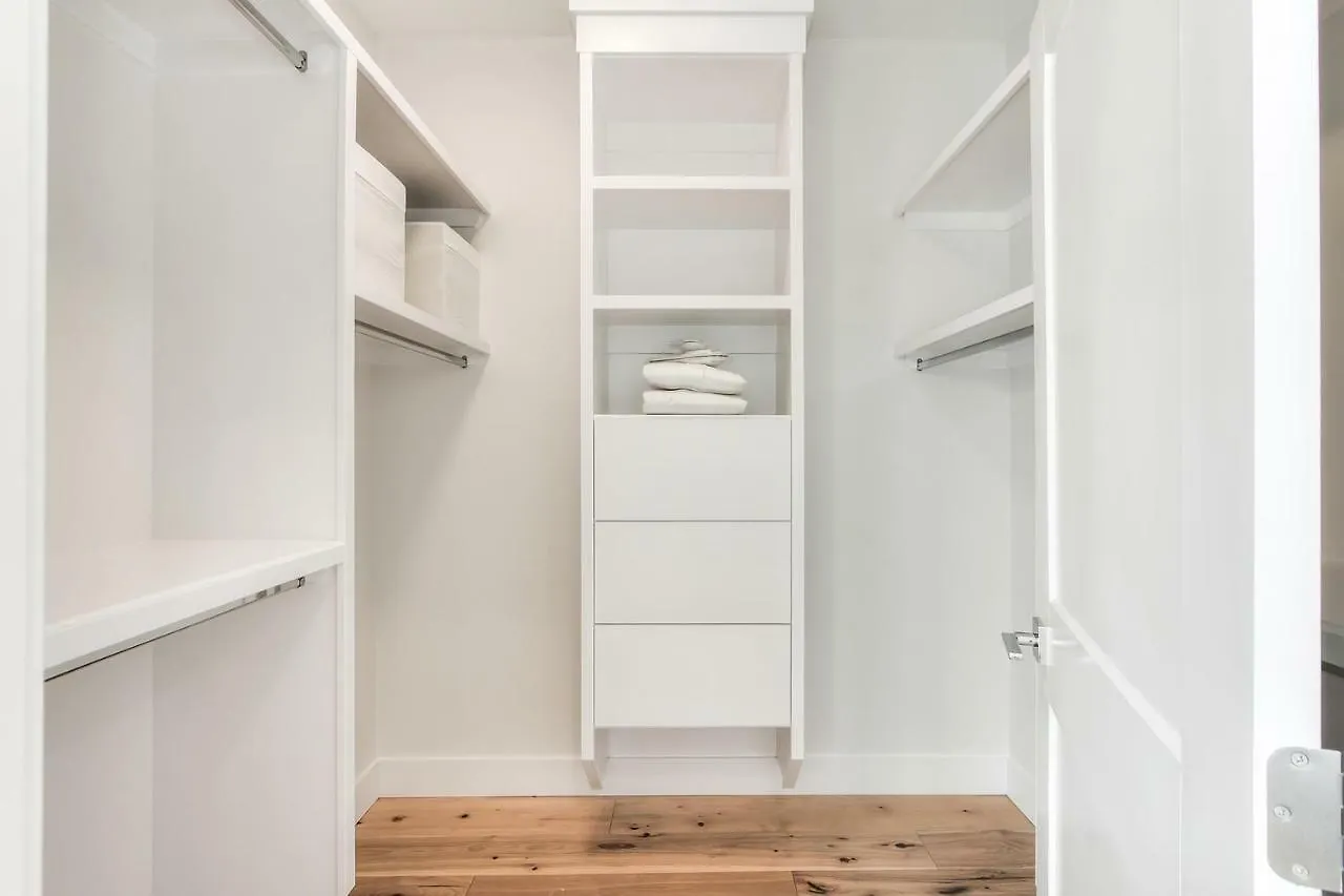 Semesterbostad New Luxury Townhome Edmonton