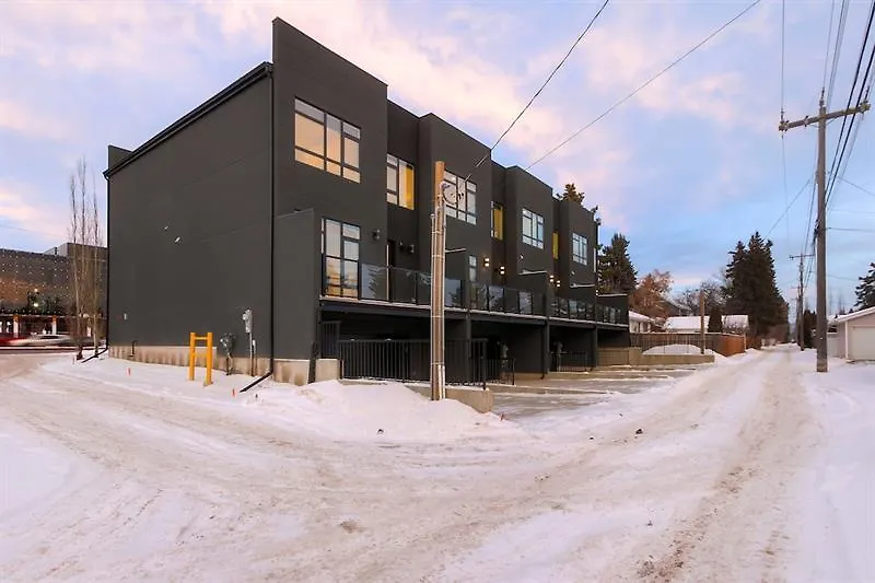 New Luxury Townhome 에드먼턴 0*,