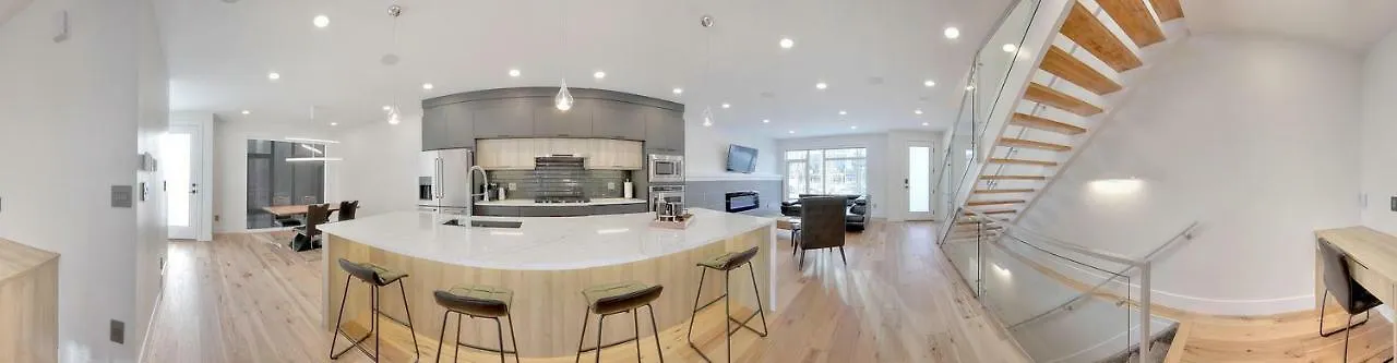 Holiday home New Luxury Townhome Edmonton Canada